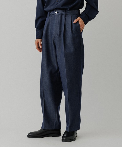 ADAM ET ROPE'(アダムエロペ)の「【NIKKE】ワイド イージー デニム スラックス / ADAM ET ROPE' JEANS -GRID-(スラックス・メンズ・ブラック系その他2/ブラック/ネイビー・L/M/S)」の12枚目の写真