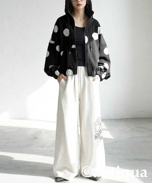 antiqua（アンティカ）の「ドット柄 裏毛 ジップパーカー（パーカー・レディース・ブラック・ONESIZE）」の3枚目の写真