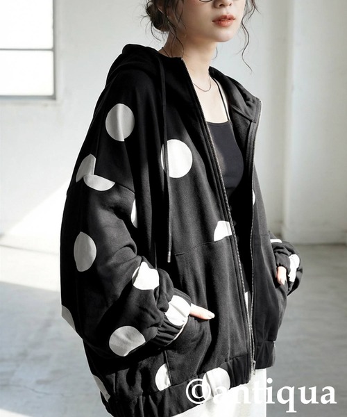 antiqua（アンティカ）の「ドット柄 裏毛 ジップパーカー（パーカー・レディース・ブラック・ONESIZE）」の5枚目の写真