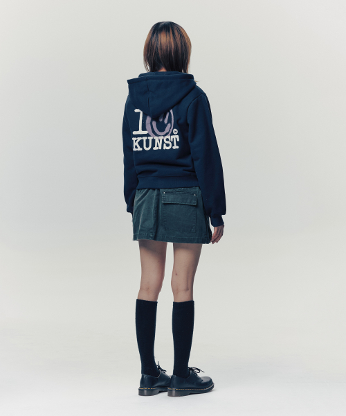 ISTKUNST（イストクンスト）の「I SMILEY KUNST CROP HOOD ZIP UP_NAVY(IK2FSMM483A)（パーカー・レディース・ネイビー・S/M）」の11枚目の写真