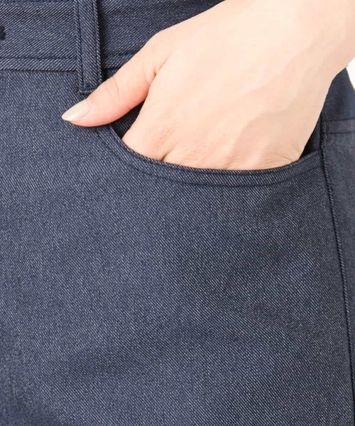 MK MICHEL KLEIN（エムケーミッシェルクラン）の「デニムライク ストレートワイドパンツ/洗える（その他パンツ・レディース・アイボリー/ネイビー・38）」の7枚目の写真