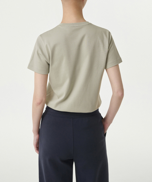 MUSINSA STANDARD WOMAN（ムシンサスタンダードウーマン）の「ウィメンズベーシッククルーネックTシャツ[セージ]（Tシャツ/カットソー・レディース・その他・MEDIUM/SMALL/X-SMALL/LARGE）」の3枚目の写真