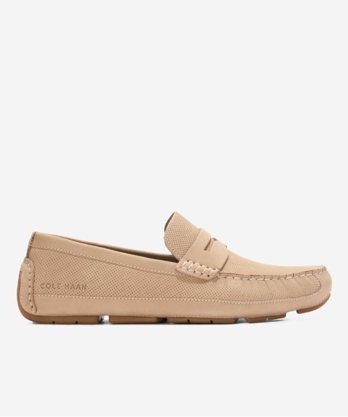 COLE HAAN(コールハーン)の「ワイアット ペニー ドライバー mens(スリッポン・メンズ・ベージュ・9/8.5/8/7.5/10.5/9.5/7/10)」の1枚目の写真