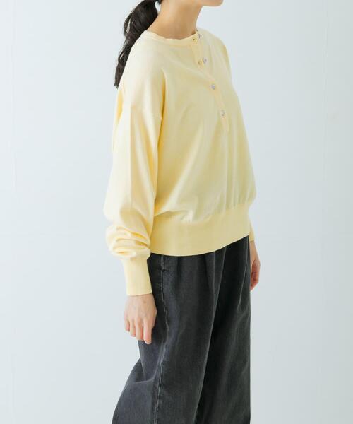 かぐれ（カグレ）の「コットンカシミヤヘンリーネックニット（ニット/セーター・レディース・ブラック/グリーン/イエロー・FREE）」の17枚目の写真