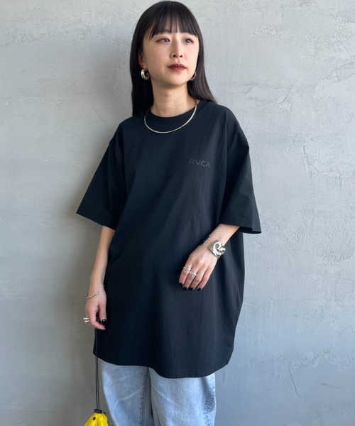 RVCA（ルーカ）の「【WEB限定】[RVCA/ルーカ] STRAIGHT WAY バックプリント ショートスリーブＴシャツ（Tシャツ/カットソー・レディース・ホワイト/ブラック/ブルー・L/M/XL）」の9枚目の写真
