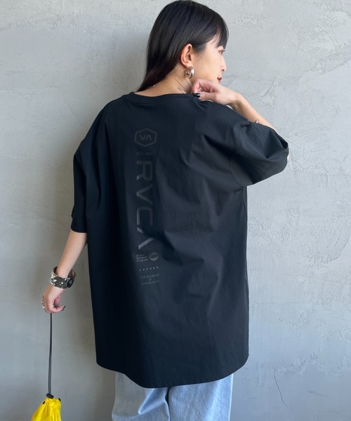 RVCA（ルーカ）の「【WEB限定】[RVCA/ルーカ] STRAIGHT WAY バックプリント ショートスリーブＴシャツ（Tシャツ/カットソー・レディース・ホワイト/ブラック/ブルー・L/M/XL）」の11枚目の写真