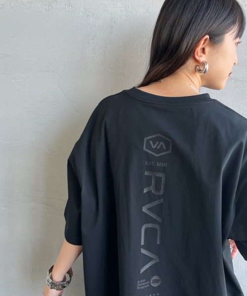 RVCA（ルーカ）の「【WEB限定】[RVCA/ルーカ] STRAIGHT WAY バックプリント ショートスリーブＴシャツ（Tシャツ/カットソー・レディース・ホワイト/ブラック/ブルー・L/M/XL）」の16枚目の写真