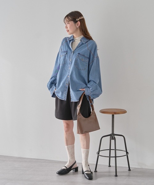 earth music&ecology(アースミュージックアンドエコロジー)の「ベルトミュールパンプス(パンプス・レディース・シルバー/ブラック・S/L/M)」の3枚目の写真