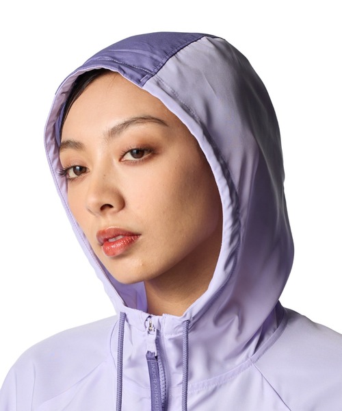 UNDER ARMOUR（アンダーアーマー）の「アンダーアーマー  UAノーライナー ウーブン フルジップ フーディー（ナイロンジャケット・レディース・ブラック/ライラック・L/M/S/XL）」の7枚目の写真