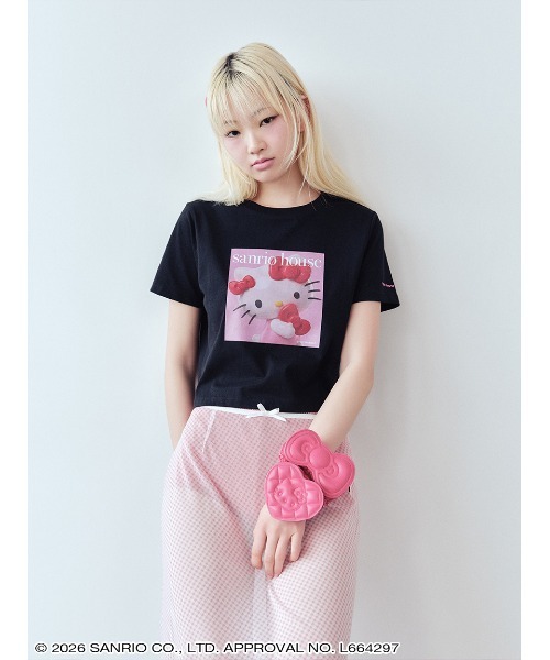 sanrio house(サンリオハウス)の「3WAYキティハートアームバンドバッグ(ハンドバッグ・レディース・ブラック/シルバー/ピンク・F)」の17枚目の写真