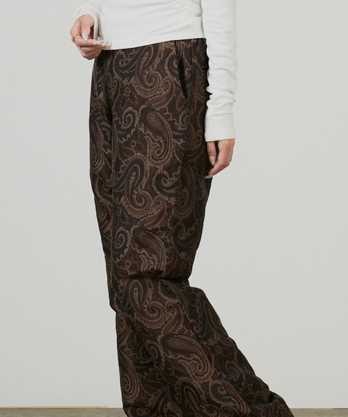 superNova.(スーパーノヴァ)の「superNova. Flare fit utility trouser-Paisley / SN-500(スラックス・メンズ・ブラウン・S/XS)」の1枚目の写真