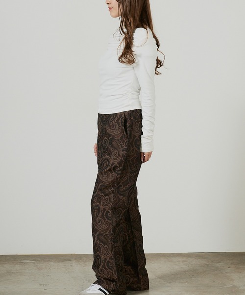superNova.(スーパーノヴァ)の「superNova. Flare fit utility trouser-Paisley / SN-500(スラックス・メンズ・ブラウン・S/XS)」の7枚目の写真
