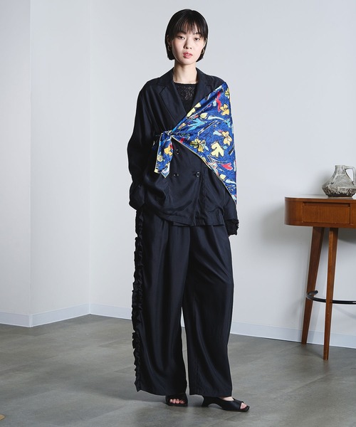 ROSE BUD（ローズバッド）の「(mici)SIDE FRILL PANTS（その他パンツ・レディース・ベージュ/ブラック・S/M）」の6枚目の写真