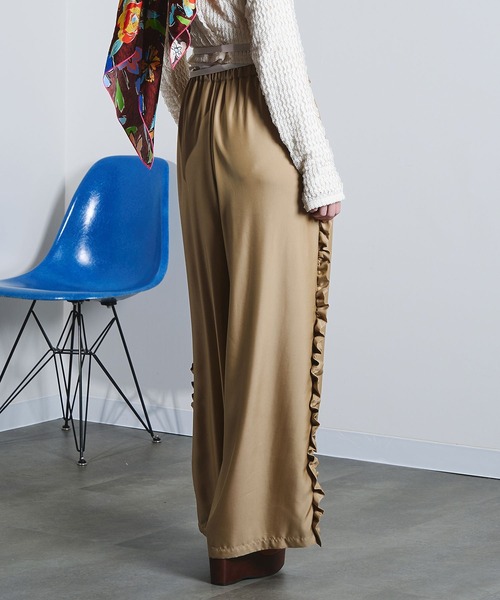 ROSE BUD（ローズバッド）の「(mici)SIDE FRILL PANTS（その他パンツ・レディース・ベージュ/ブラック・S/M）」の14枚目の写真
