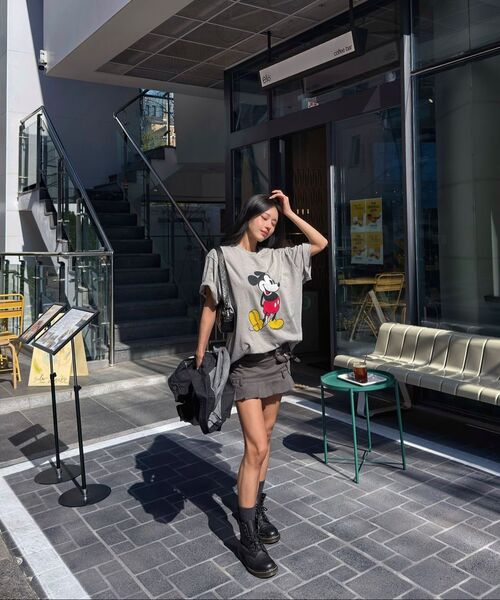 VTWO(ブイツー)の「ヴィンテージクラシック_ミッキー_ティーシャツ (GREY)(Tシャツ/カットソー・レディース・その他・MEDIUM/LARGE)」の3枚目の写真