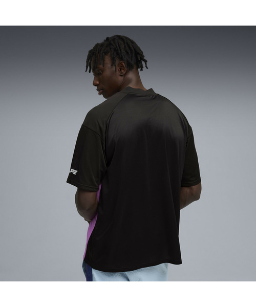 PUMA(プーマ)の「PUMA プーマ メンズ F1 ライフスタイル 半袖 ジャージ シャツ(Tシャツ/カットソー・メンズ・ブラック・LARGE/MEDIUM/X-LARGE/SMALL)」の2枚目の写真