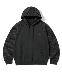 TAG CAMO RAGLAN HOODIE - BLACK
