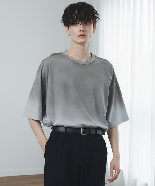 CIYOT(シヨウト)の「【CIYOT】USAコットン レギュラーフィット グラデーション クルーネック半袖Tシャツ<接触冷感・UVカット>(Tシャツ/カットソー・メンズ・グレー/チャコールグレー/ブルー/ブラック・S/M/L)」の1枚目の写真