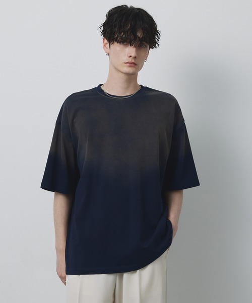 CIYOT(シヨウト)の「【CIYOT】USAコットン レギュラーフィット グラデーション クルーネック半袖Tシャツ<接触冷感・UVカット>(Tシャツ/カットソー・メンズ・グレー/チャコールグレー/ブルー/ブラック・S/M/L)」の6枚目の写真