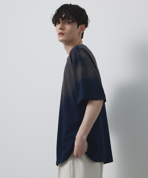 CIYOT(シヨウト)の「【CIYOT】USAコットン レギュラーフィット グラデーション クルーネック半袖Tシャツ<接触冷感・UVカット>(Tシャツ/カットソー・メンズ・グレー/チャコールグレー/ブルー/ブラック・S/M/L)」の15枚目の写真