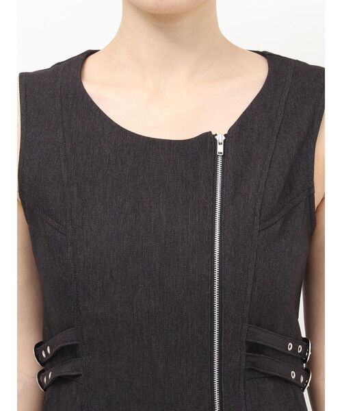 MURUA（ムルーア）の「デニムライクワンピース（ワンピース・レディース・インディゴブルー/ブラック・2/1）」の21枚目の写真