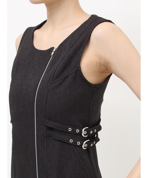 MURUA（ムルーア）の「デニムライクワンピース（ワンピース・レディース・インディゴブルー/ブラック・2/1）」の22枚目の写真