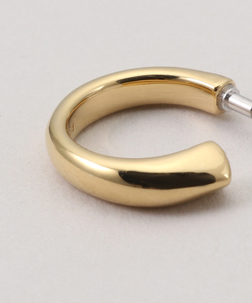 Spick & Span（スピックアンドスパン）の「《一部店舗+WEB限定》BAQLESS / バックレス Embrace Sage Gold（ピアス（両耳用）・レディース・ゴールド・FREE）」の5枚目の写真