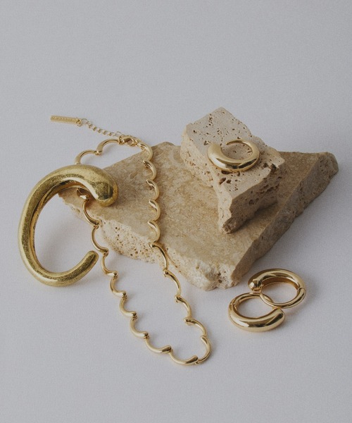 Nothing And Others（ナッシングアンドアザーズ）の「「Nothing And Others/ナッシングアンドアザーズ」Teardrop-Shaped Bangle（バングル/リストバンド・レディース・ゴールド/シルバー・FREE）」の11枚目の写真