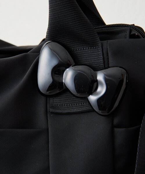 ear PAPILLONNER(イアパピヨネ)の「【HELLO KITTY(ハローキティ)×ear】樹脂パーツトートバッグSサイズ(トートバッグ・レディース・ブラック・FREE)」の21枚目の写真