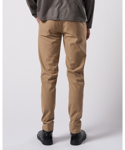 wjk（ダヴルジェイケイ）の「3D banana slim pants（チノパンツ・メンズ・ブラック/ベージュ・SMALL/MEDIUM/LARGE/X-LARGE）」の7枚目の写真