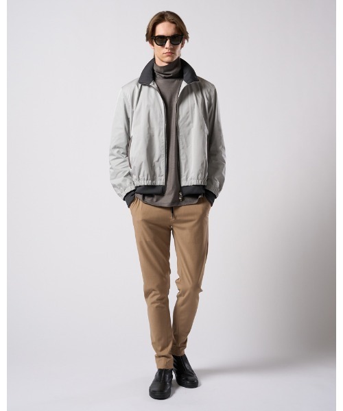 wjk（ダヴルジェイケイ）の「3D banana slim pants（チノパンツ・メンズ・ブラック/ベージュ・SMALL/MEDIUM/LARGE/X-LARGE）」の18枚目の写真