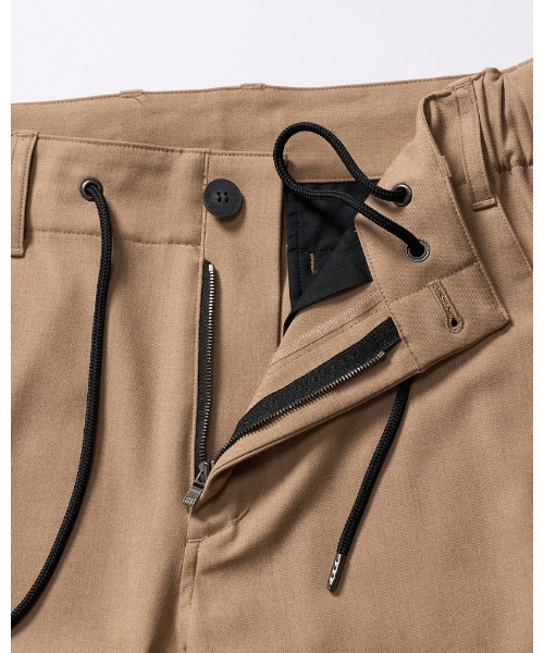 wjk（ダヴルジェイケイ）の「3D banana slim pants（チノパンツ・メンズ・ブラック/ベージュ・SMALL/MEDIUM/LARGE/X-LARGE）」の22枚目の写真