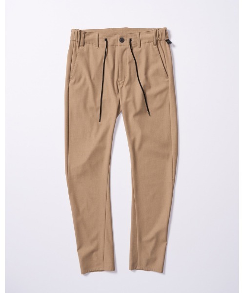 wjk（ダヴルジェイケイ）の「3D banana slim pants（チノパンツ・メンズ・ブラック/ベージュ・SMALL/MEDIUM/LARGE/X-LARGE）」の3枚目の写真