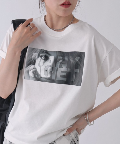 COLONY 2139（コロニートゥーワンスリーナイン）の「MANYQUIET ロゴTシャツ（Tシャツ/カットソー・レディース・ライトグレー/ホワイト/ブラック・FREE）」の2枚目の写真