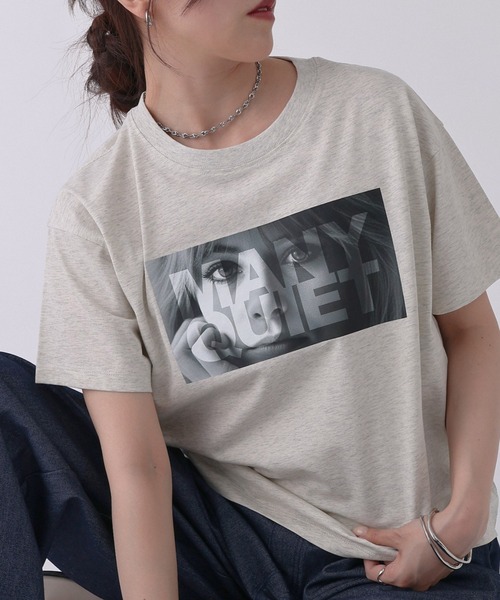 COLONY 2139（コロニートゥーワンスリーナイン）の「MANYQUIET ロゴTシャツ（Tシャツ/カットソー・レディース・ライトグレー/ホワイト/ブラック・FREE）」の3枚目の写真