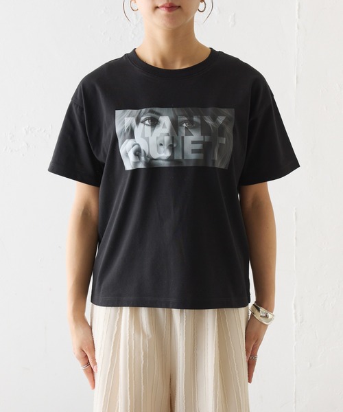COLONY 2139（コロニートゥーワンスリーナイン）の「MANYQUIET ロゴTシャツ（Tシャツ/カットソー・レディース・ライトグレー/ホワイト/ブラック・FREE）」の16枚目の写真