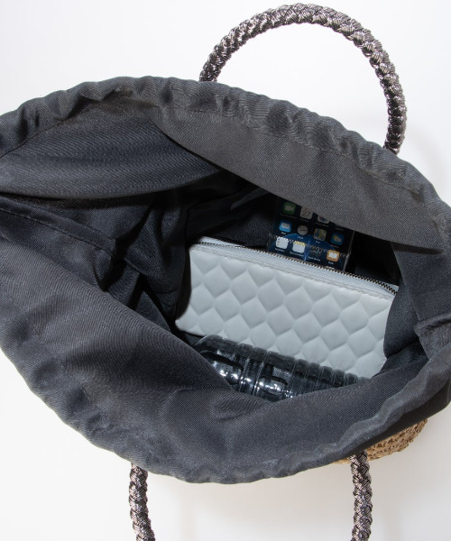 cache cache(カシュ カシュ)の「カシュカシュ cachecache / ラメ切替クロッシェトート カゴバッグ(かごバッグ・レディース・シルバー系その他/シルバー/ブラック・FREE)」の11枚目の写真