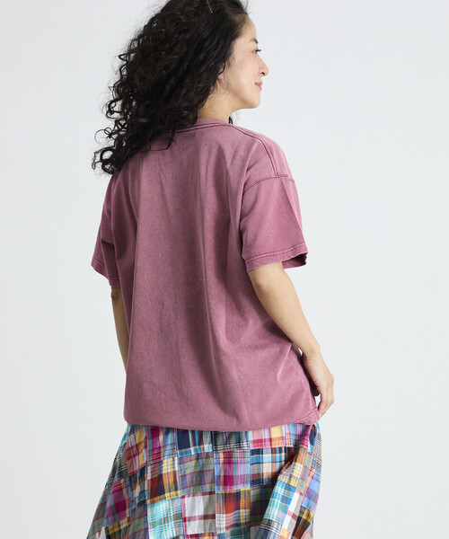 Freada(フリーダ)の「Freada/フリーダ Vガゼット ヴィンテージライク クルーネック Tシャツ(Tシャツ/カットソー・レディース・ワインレッド/イエロー/ダークグレー・ONE SIZE)」の5枚目の写真