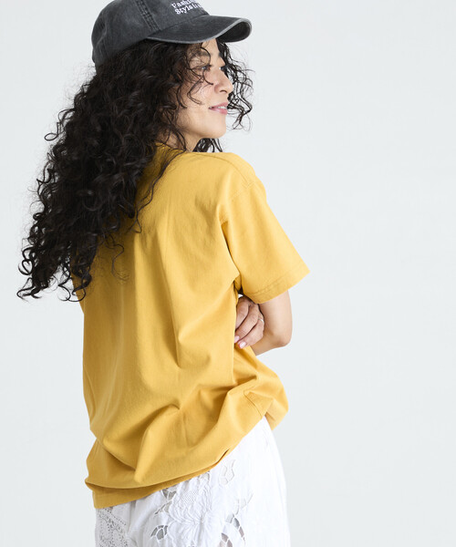 Freada(フリーダ)の「Freada/フリーダ Vガゼット ヴィンテージライク クルーネック Tシャツ(Tシャツ/カットソー・レディース・ワインレッド/イエロー/ダークグレー・ONE SIZE)」の14枚目の写真