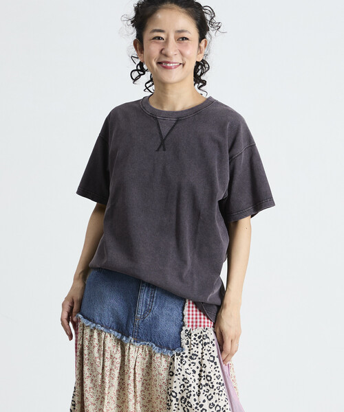 Freada(フリーダ)の「Freada/フリーダ Vガゼット ヴィンテージライク クルーネック Tシャツ(Tシャツ/カットソー・レディース・ワインレッド/イエロー/ダークグレー・ONE SIZE)」の19枚目の写真
