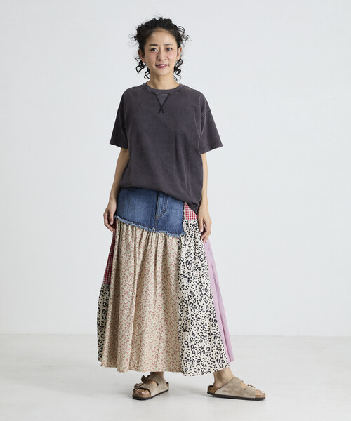 Freada(フリーダ)の「Freada/フリーダ Vガゼット ヴィンテージライク クルーネック Tシャツ(Tシャツ/カットソー・レディース・ワインレッド/イエロー/ダークグレー・ONE SIZE)」の20枚目の写真
