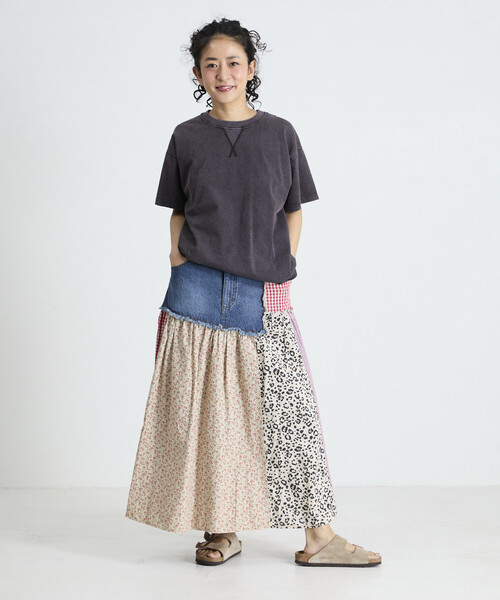 Freada(フリーダ)の「Freada/フリーダ Vガゼット ヴィンテージライク クルーネック Tシャツ(Tシャツ/カットソー・レディース・ワインレッド/イエロー/ダークグレー・ONE SIZE)」の21枚目の写真