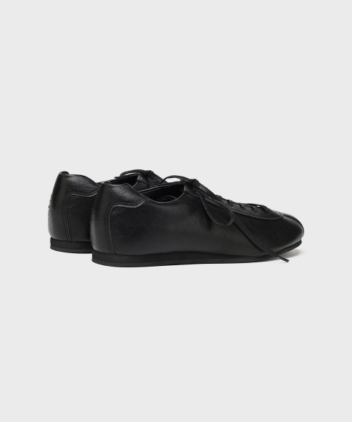 FIRENZE ATELIER（フィレンツェアトリエ）の「[SECOND.A] ユニセックスレトロデイリースニーカーSN5600UX [WRINKLE BLACK]（スニーカー・レディース・ブラック・23cm/24cm/25cm/26cm/27cm/28cm）」の12枚目の写真