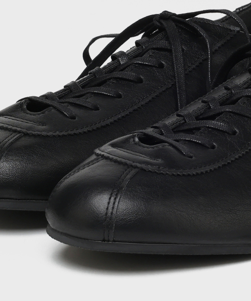 FIRENZE ATELIER（フィレンツェアトリエ）の「[SECOND.A] ユニセックスレトロデイリースニーカーSN5600UX [WRINKLE BLACK]（スニーカー・レディース・ブラック・23cm/24cm/25cm/26cm/27cm/28cm）」の6枚目の写真