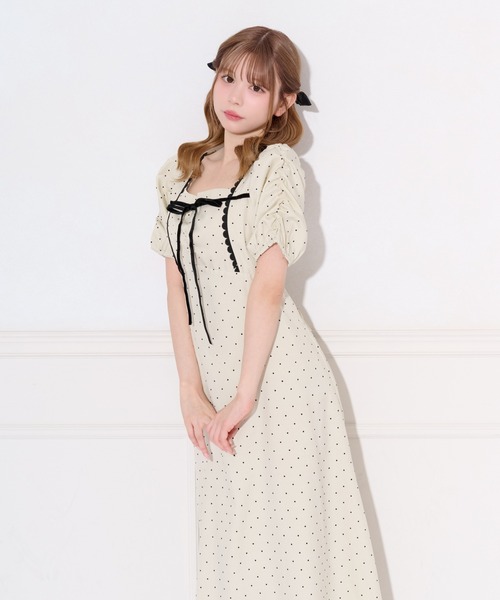 apres jour(アプレジュール)の「アソート柄バックリボンデザインワンピース(ワンピース・レディース・ブラウン系その他/アイボリー/ブラック系その他・X-LARGE/MEDIUM/SMALL)」の5枚目の写真