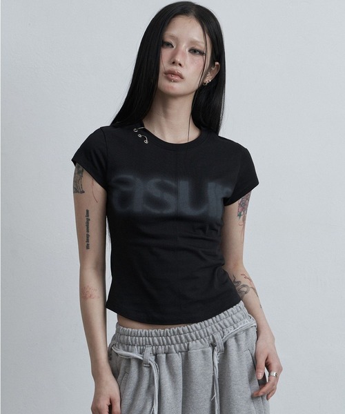 as you are(アズユーアー)の「ASUR/ピアッシングTシャツ(Tシャツ/カットソー・レディース・ブラック/ホワイト/チャコールグレー・FREE)」の10枚目の写真