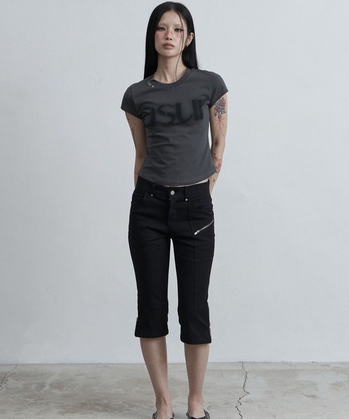 as you are(アズユーアー)の「ASUR/ピアッシングTシャツ(Tシャツ/カットソー・レディース・ブラック/ホワイト/チャコールグレー・FREE)」の16枚目の写真