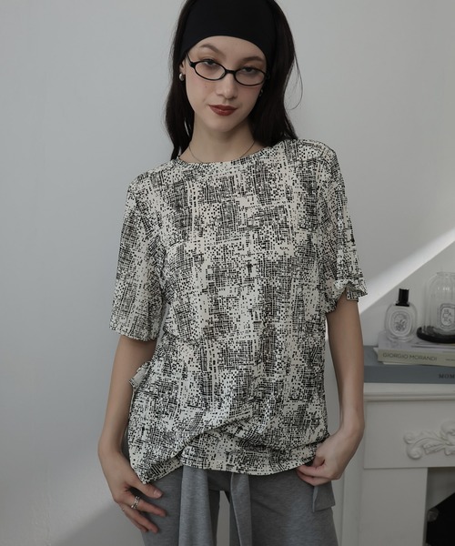 Ulysses(ユリシス)の「フロッキー加工モノクロデザインTシャツ(Tシャツ/カットソー・レディース・ブラック/ダークグレー/ホワイト・F)」の20枚目の写真