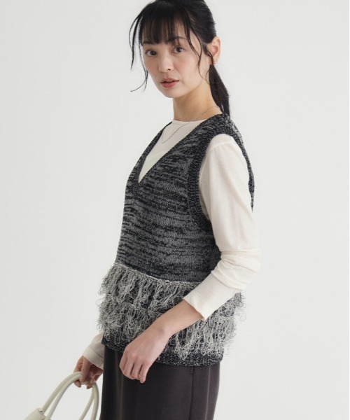 Right-on（ライトオン）の「HONEYSUCKLE ROSE(ハニーサックルローズ)【レディース】フリンジキリカエベスト（ベスト・レディース・ライトベージュ/ブラック・L/M）」の11枚目の写真