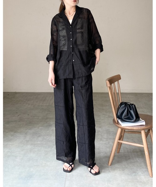 She's Closet(シーズクローゼット)の「花柄 刺繍 レース エンブロイダリー テーラード シアー シャツジャケット ワイドパンツ セットアップ(セットアップ・レディース・オフホワイト/ブラック・FREE)」の4枚目の写真